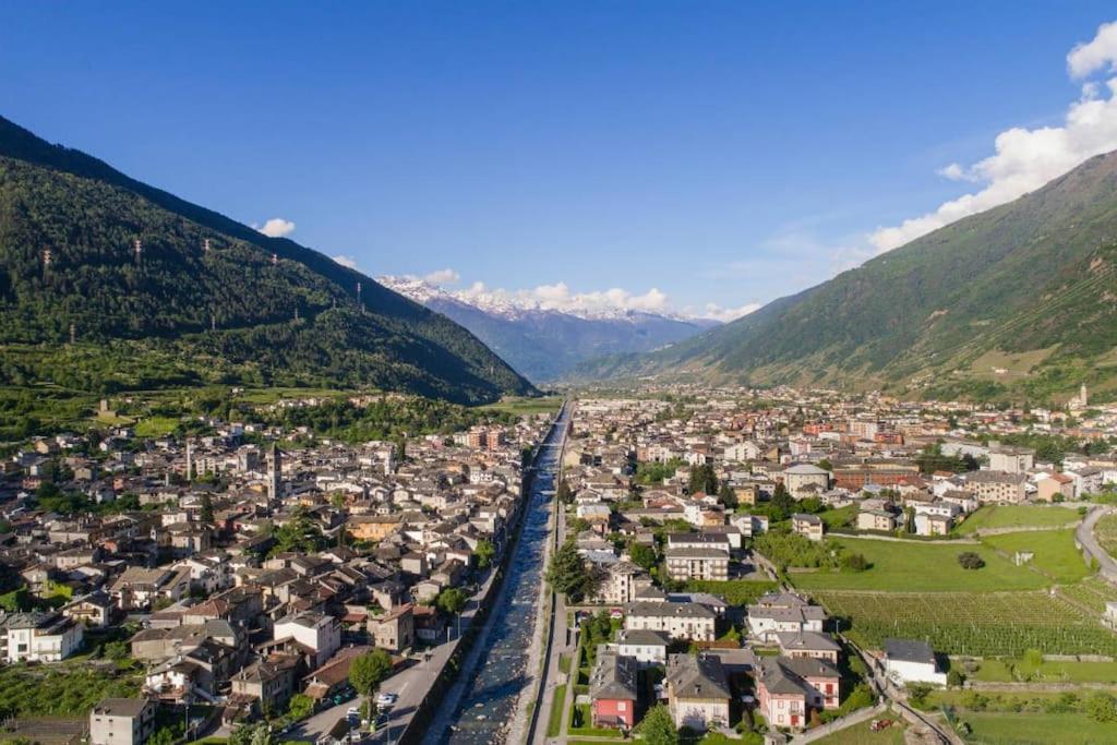 Bnbernina Express Dietro Al Trenino Rosso ตีราโน ภายนอก รูปภาพ